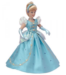 Princesas de Porcelana 3 Cenicienta vestido azul clasico 001