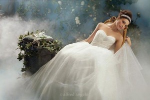 Princesas Disney Boda Alfred Angelo 007