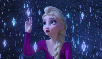 Elsa: Canción Frozen Sueltalo versus Frozen 2 Mucho más allá